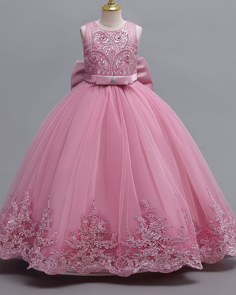π Lace & Bow Party Dress β Big Back Bow, Even Bigger Twirls β¨