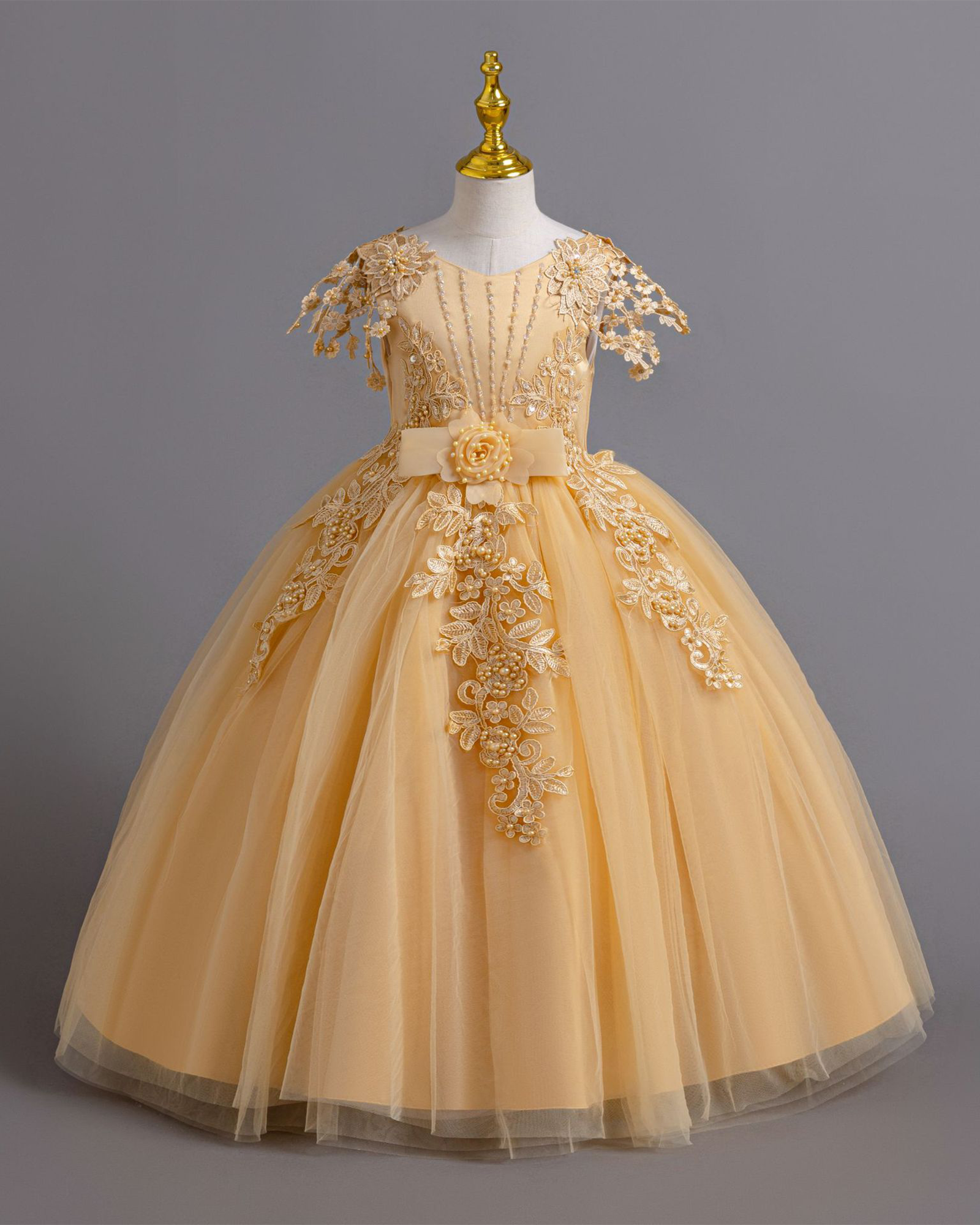 🌙Satin & Tulle Evening Gown – Lace Appliqué Elegance 🌙