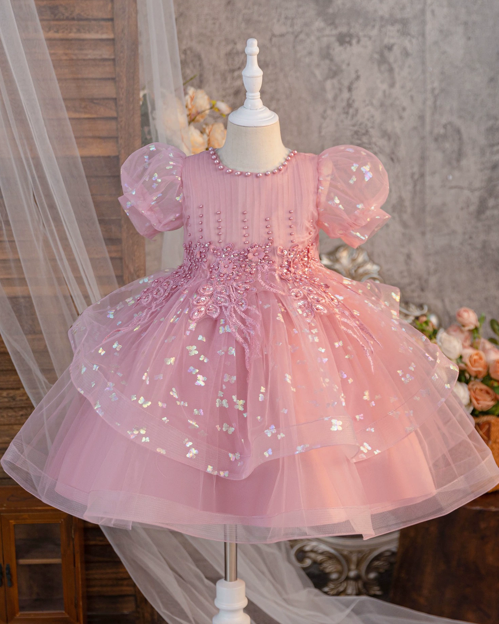 π¦ Butterfly Dress β Lace & Bubbles π