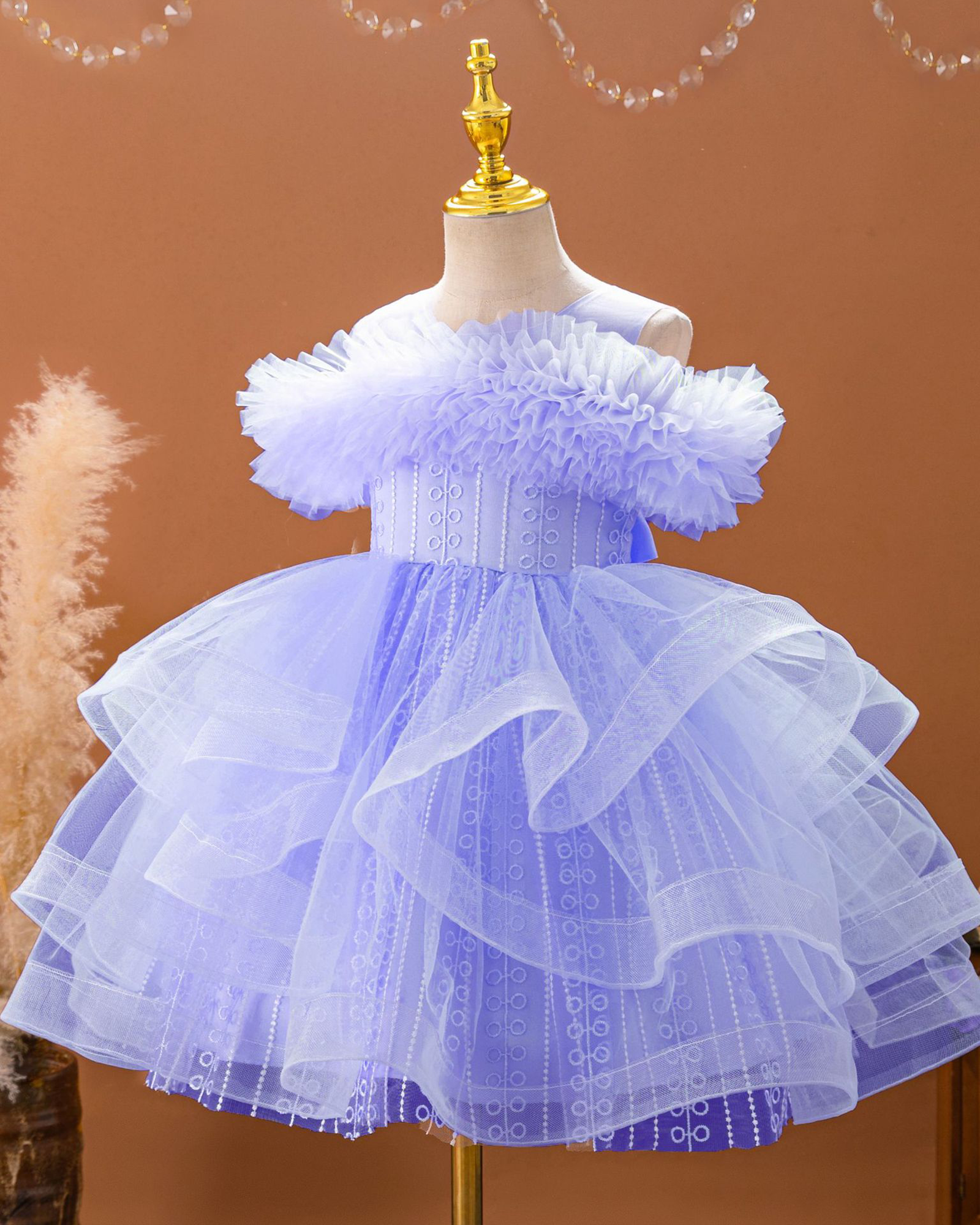 ๐น Off-Shoulder Tulle Gown โ Embroidered Elegance ๐น