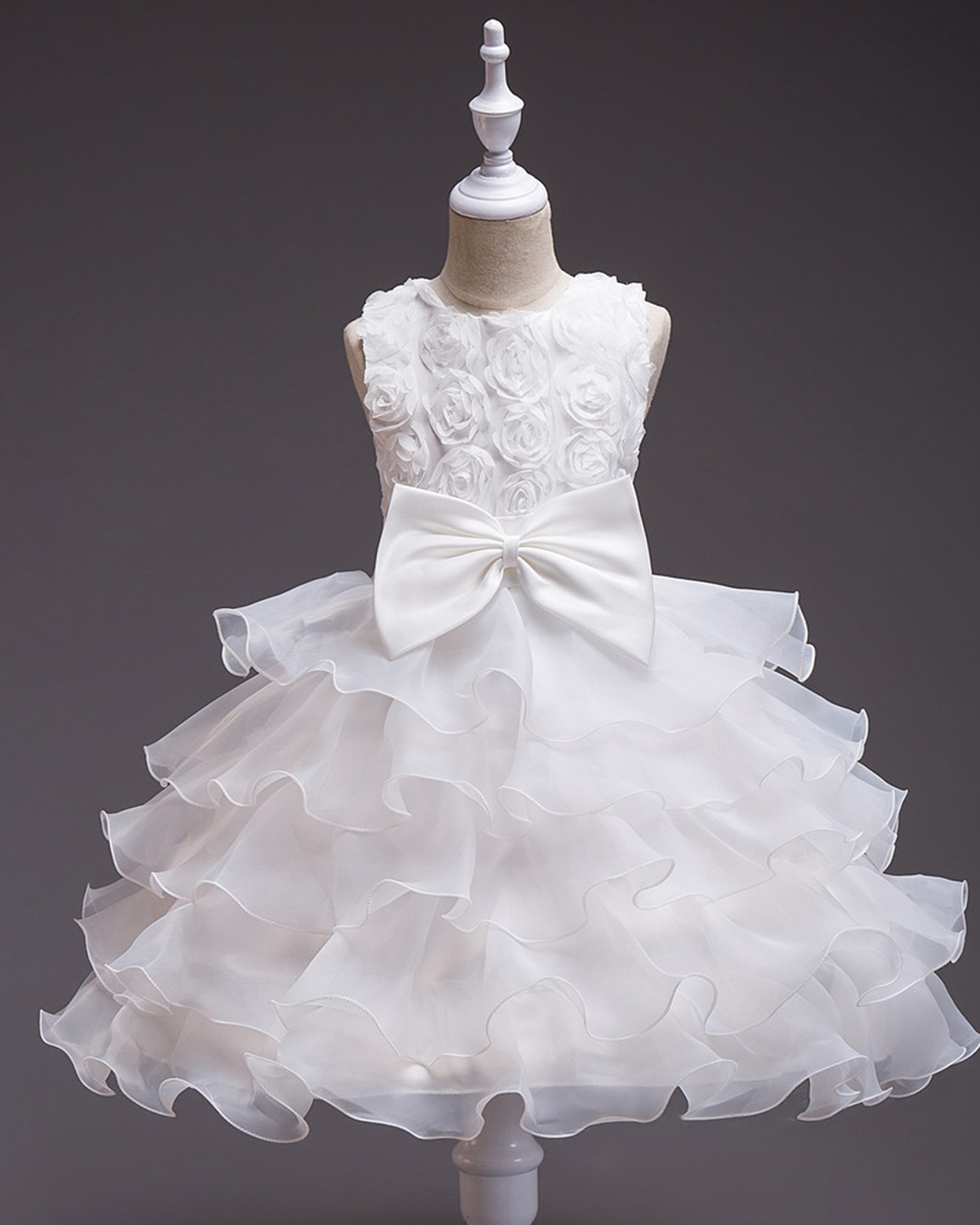 🌹Rose Cascade: Tiered Tulle Gown with 3D Velvet Petals✨