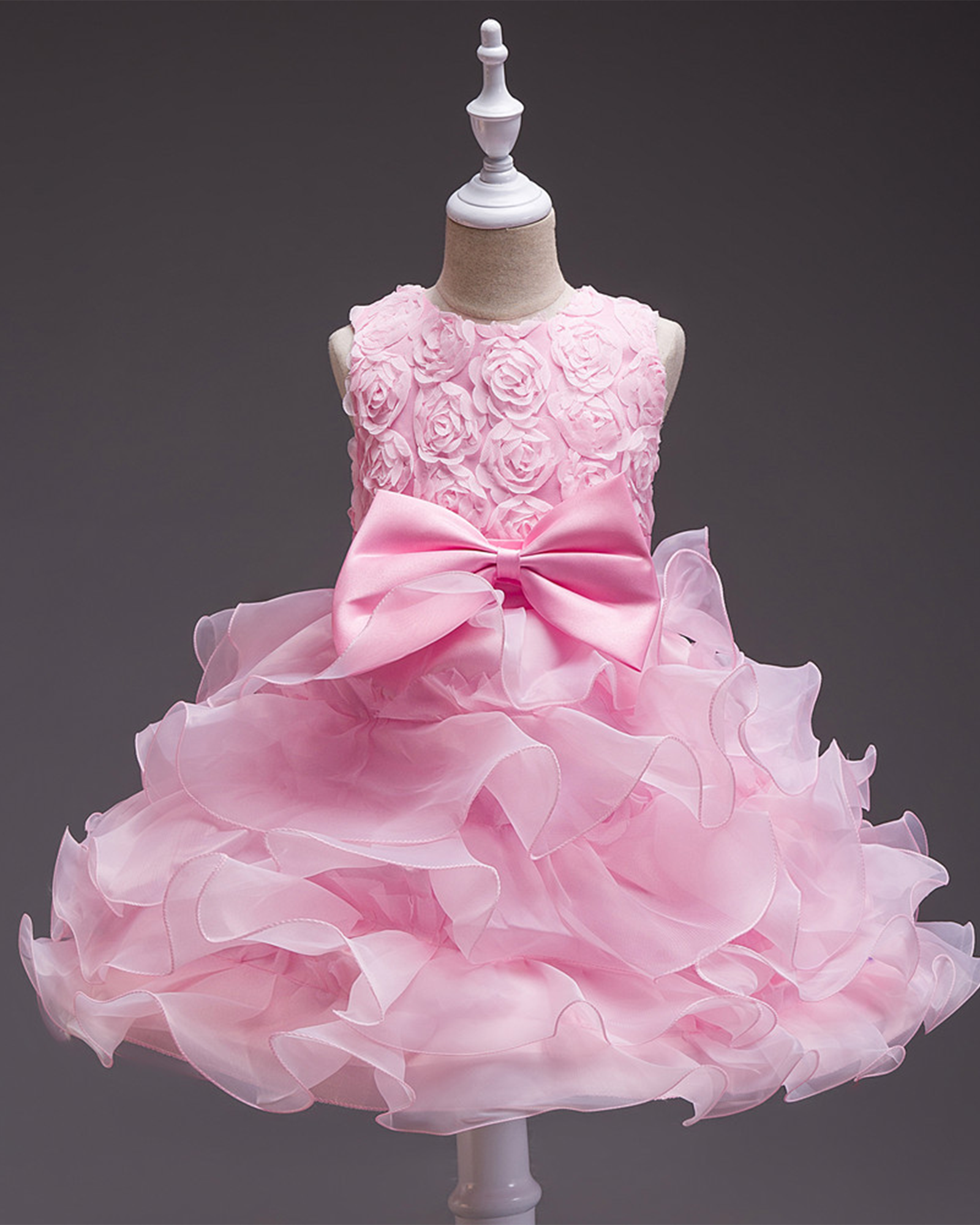 🌹Rose Cascade: Tiered Tulle Gown with 3D Velvet Petals✨
