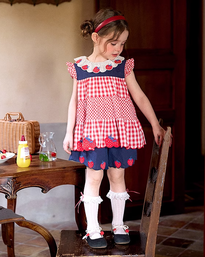 🍓Berry Sweet" Checkered Two-Piece Set – Playful & Polished!🍓