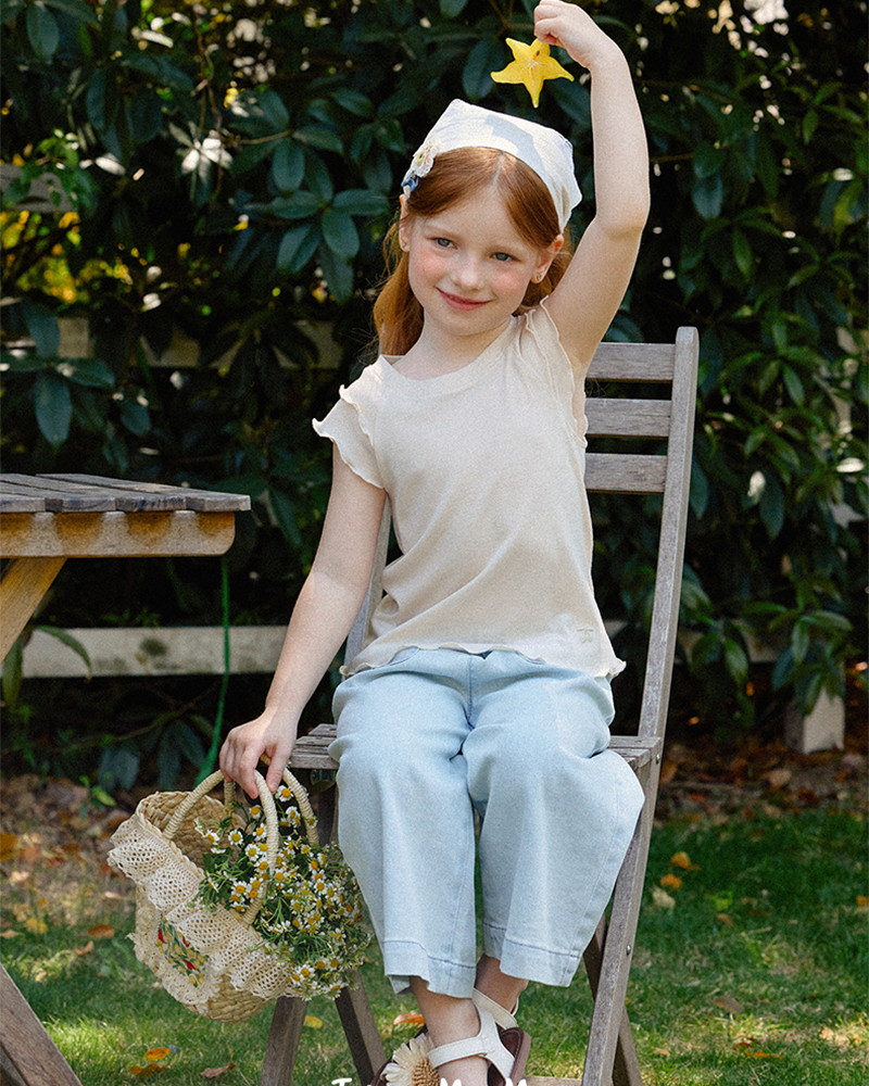 🍒Cherry Blossom Sleeveless Top – Sweet &amp; Versatile🍒