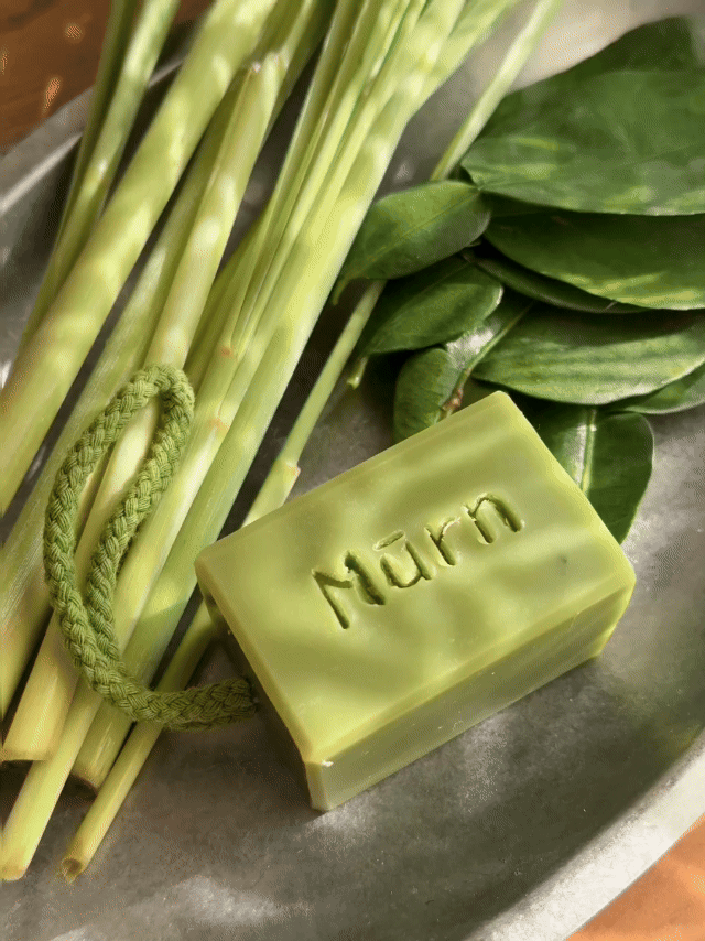 Artisan Pomelo Leaf Lemongrass Lanyard Handmade Soap – Invigorating Revitalizing Bath Bar (120g)