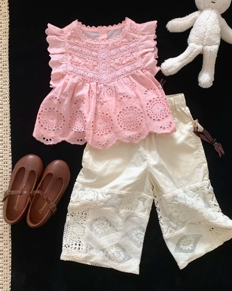 🎀 Pink Lace Flutter Sleeve Blouse – Sweet Ruffles & Dollhouse Charm ✨