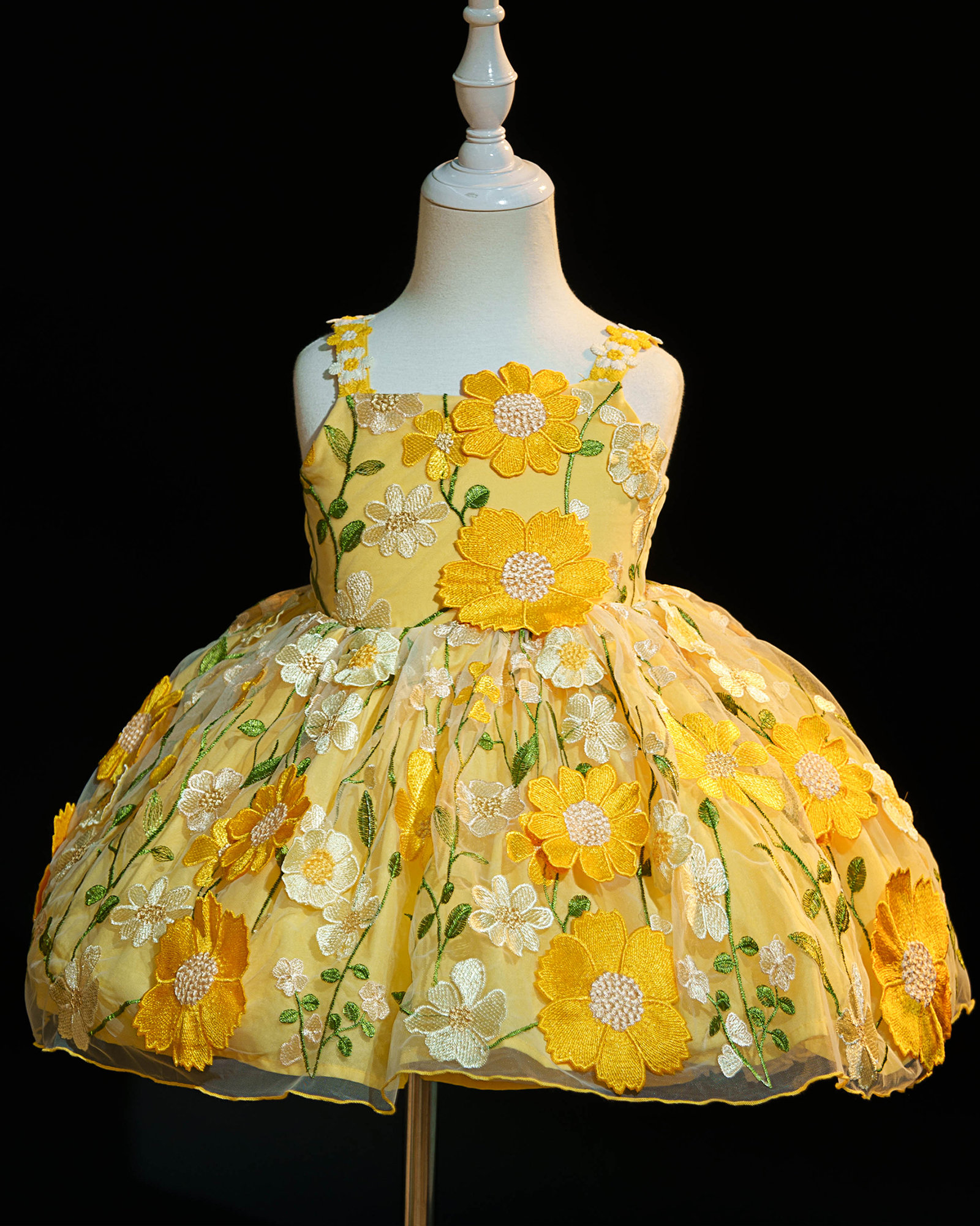 🌺Garden Party: Hand-Stitched Bloom Net Dress with Tiered Ruffles🎀