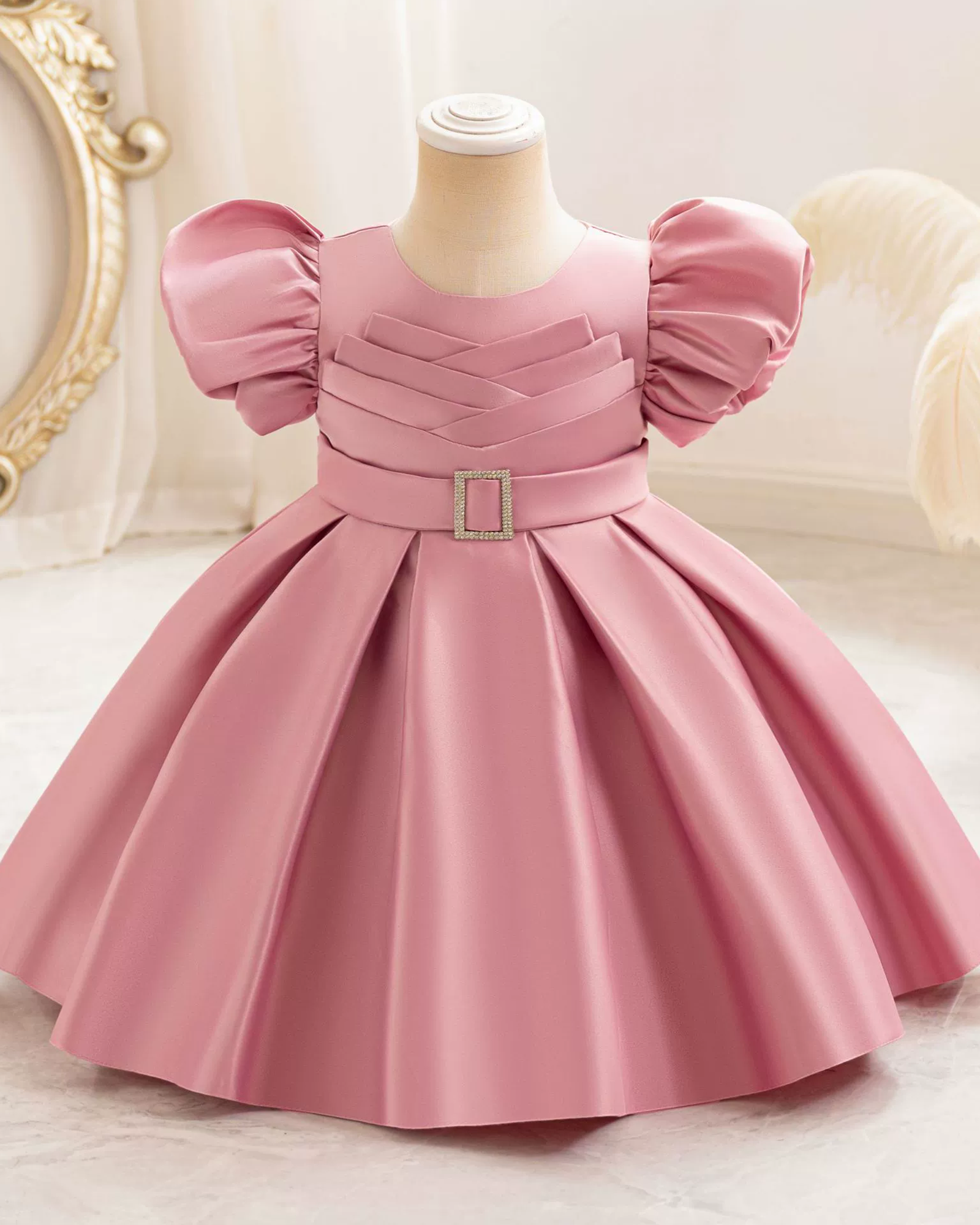 🌹Satin Dress – Tiered Neckline & Puff Sleeves 🌹