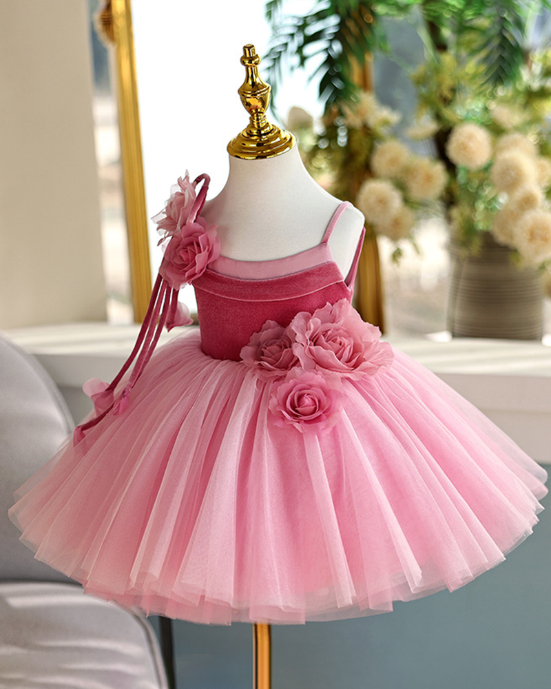 🌷Petals & Glam: Couture Gown Featuring Dimensional Blooms💃