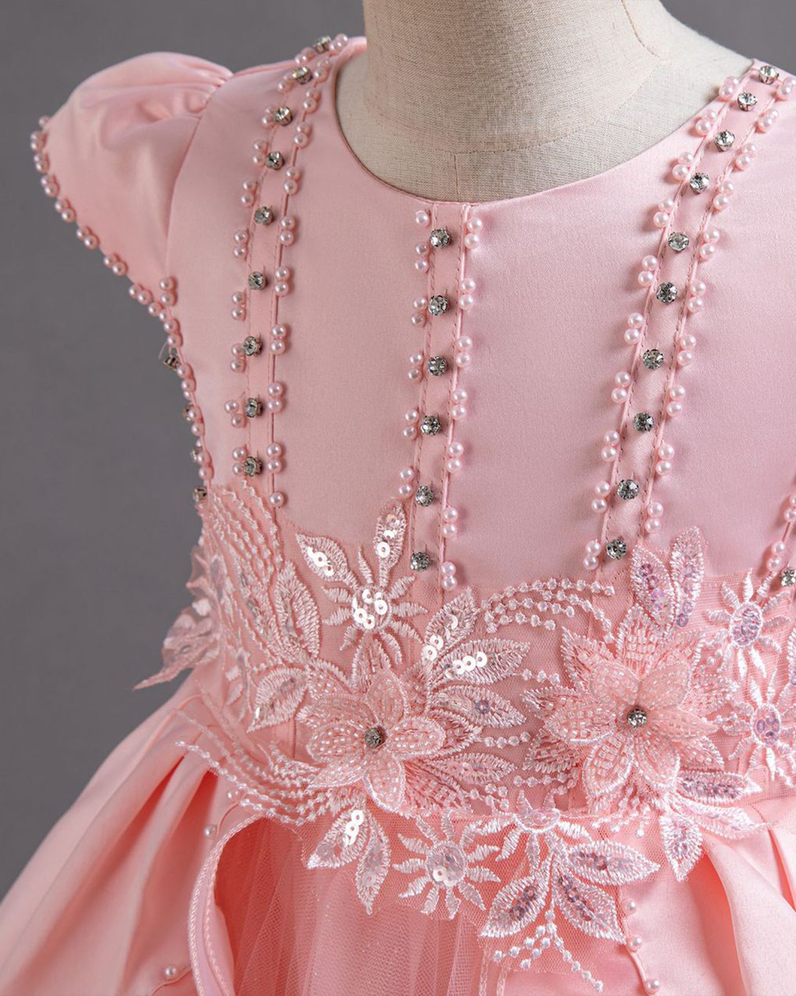 🌸Cascading Tulle Garden Dress – Lace & Blooms 🌸