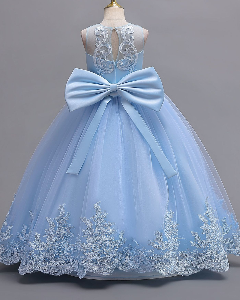 🎀 Lace & Bow Party Dress – Big Back Bow, Even Bigger Twirls ✨