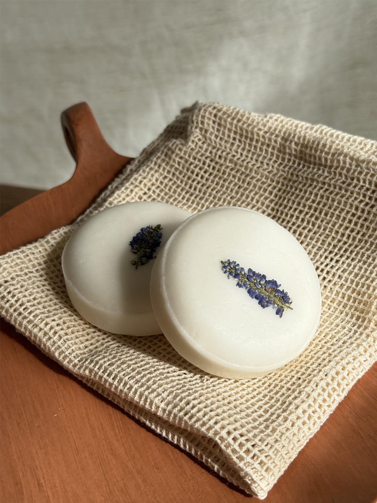 Natural Essential Oil Shampoo Bar